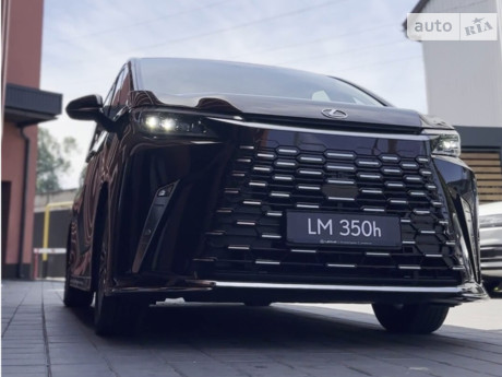 Lexus LM 2024