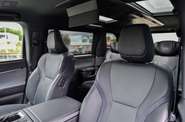 Lexus LM Luxury