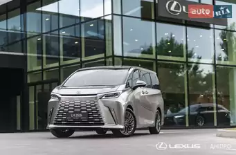 Lexus LM