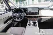 Lexus LM Luxury