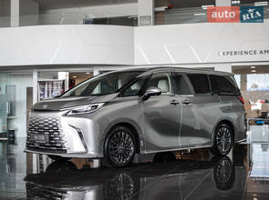 Lexus LM
