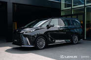 Lexus LM Superior