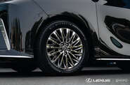 Lexus LM Superior