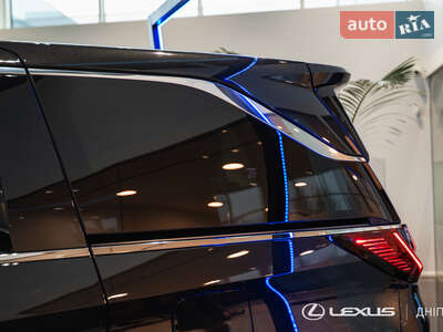 Новий Lexus LM 2025 - фото 5