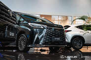 Lexus LM Superior