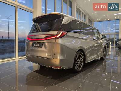 Новий Lexus LM 2025 - фото 4