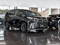 Lexus LM
