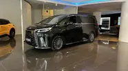 Lexus LM Superior