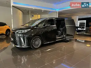 Lexus LM