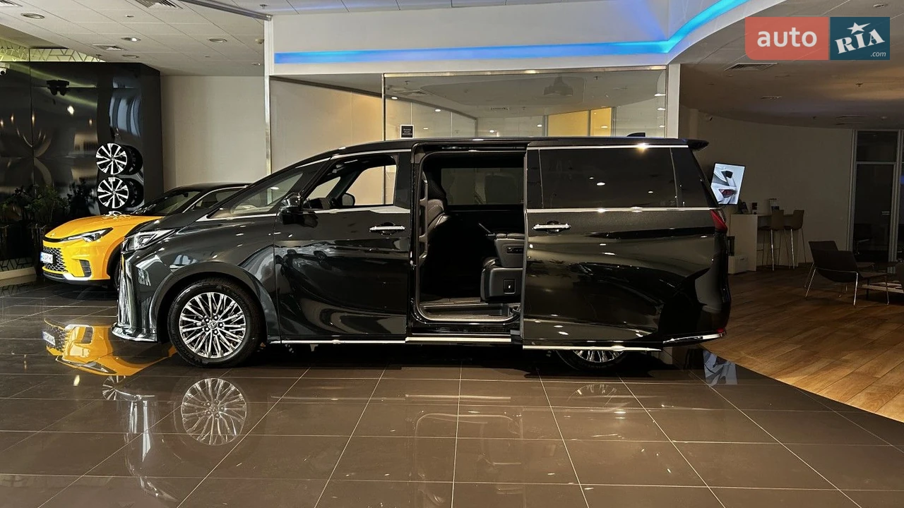 Lexus-4