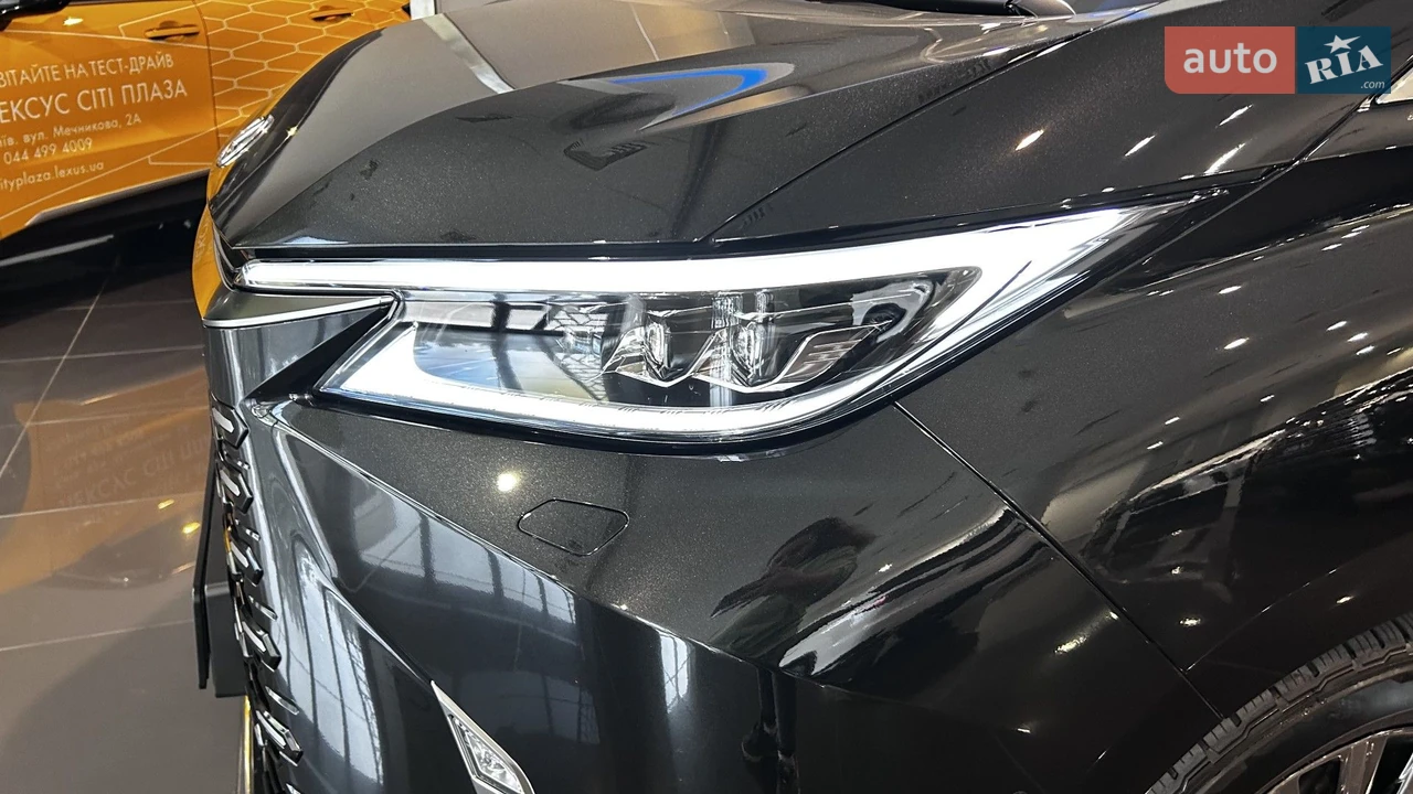 Lexus-17