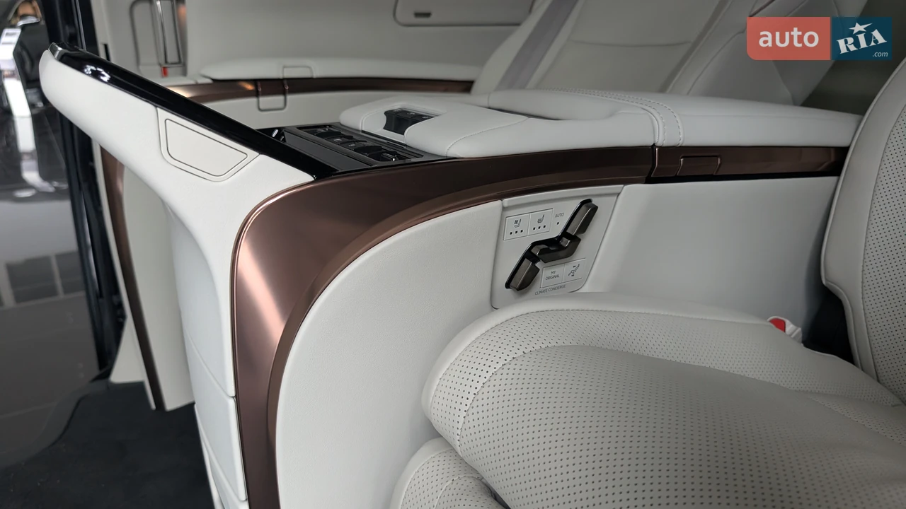 Lexus-21