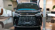 Lexus LM Superior