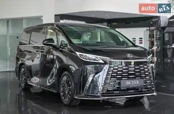 Lexus LM