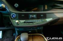 Lexus LS Luxury