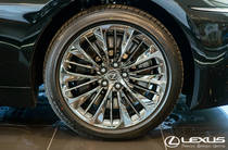 Lexus LS Luxury