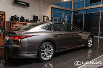 Lexus LS Luxury