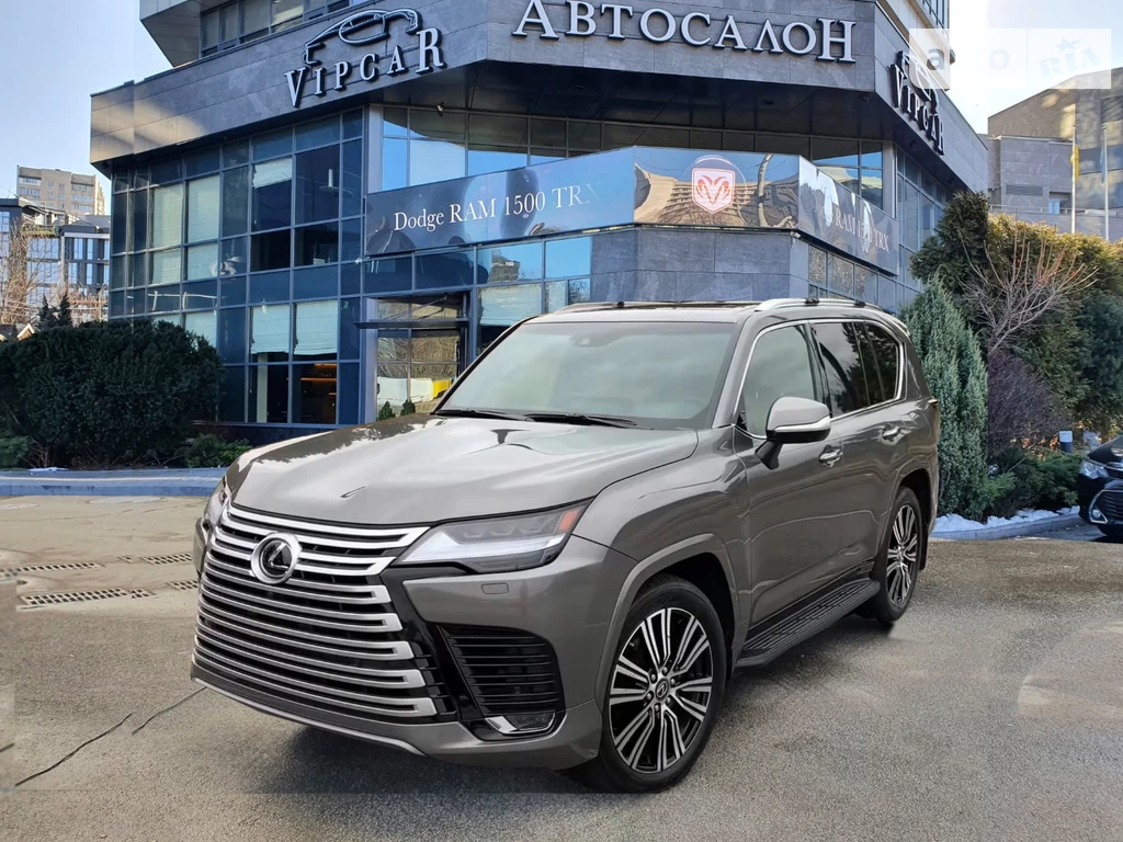 Lexus LX Luxury