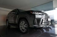 Lexus LX Luxury+