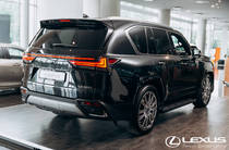 Lexus LX Luxury