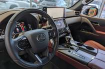 Lexus LX Luxury