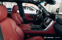 Lexus LX Luxury