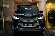 Lexus LX Luxury