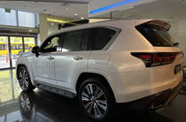 Lexus LX Luxury