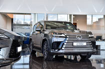 Lexus LX Luxury