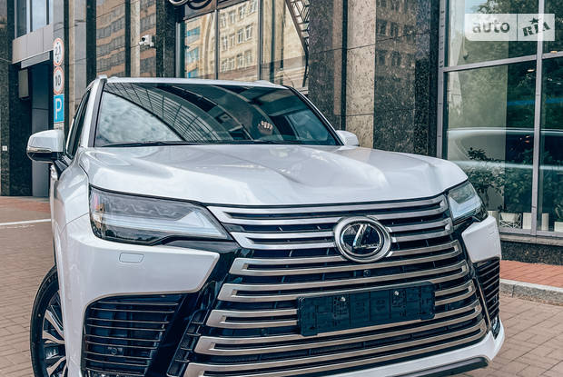 Lexus LX Luxury