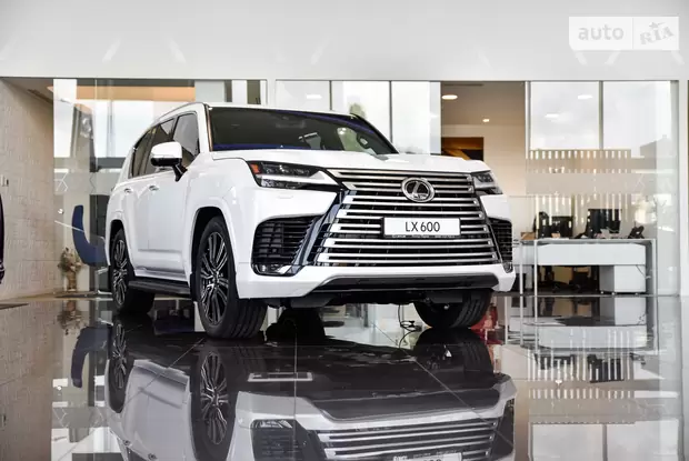 Lexus LX Luxury