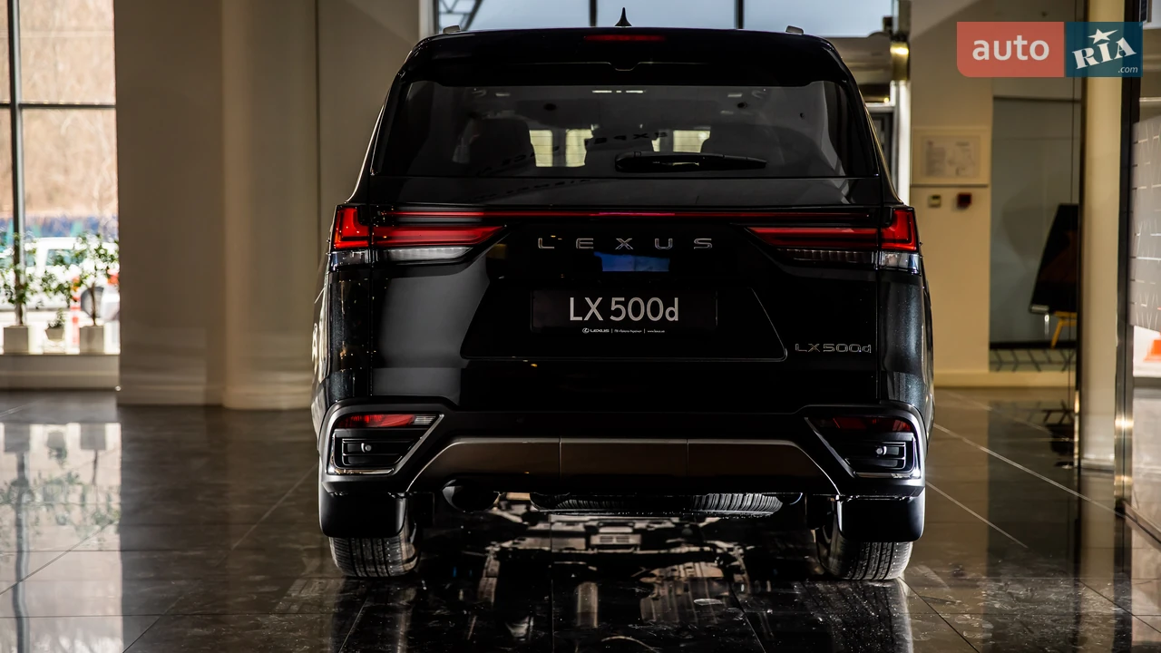 Lexus-7