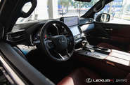 Lexus LX Premium