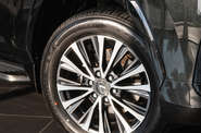 Lexus LX Premium