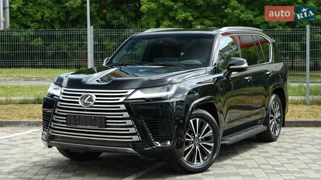 Lexus LX Premium