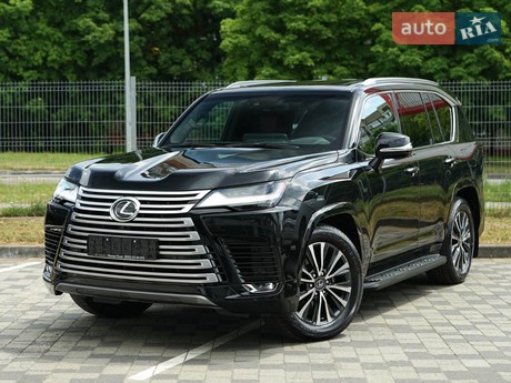 Lexus LX 2025