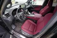 Lexus LX Premium