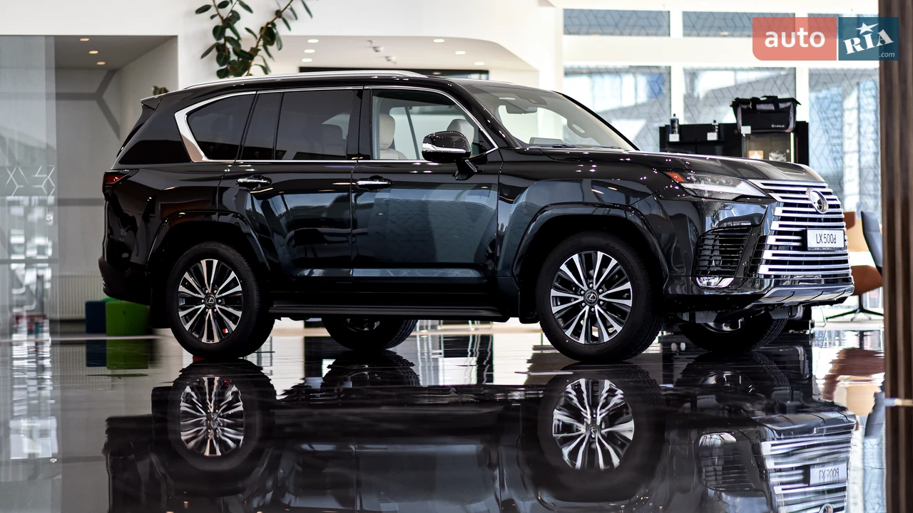 Lexus-8