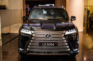 Lexus LX Premium