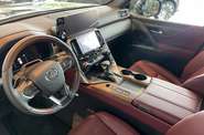 Lexus LX Premium