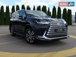 Lexus LX
