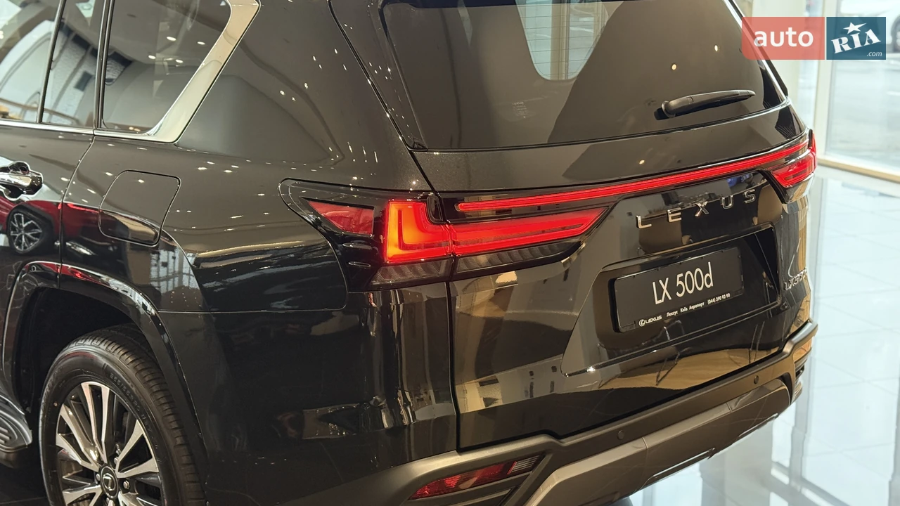 Lexus-6