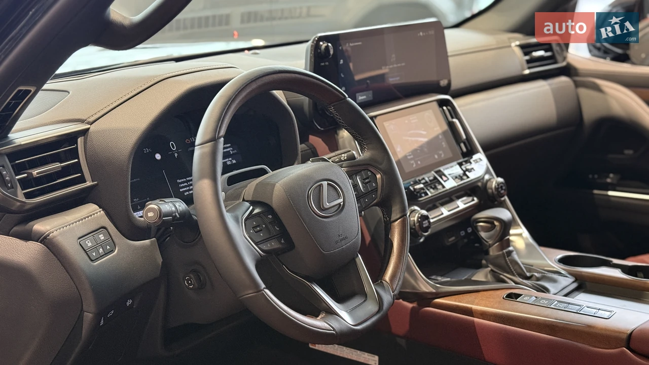 Lexus-32