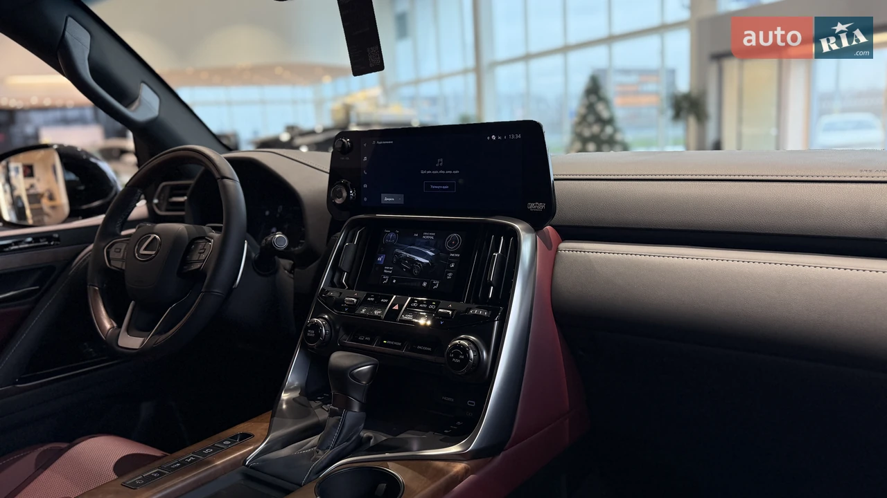 Lexus-29