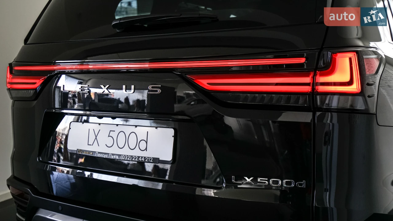 Lexus-18