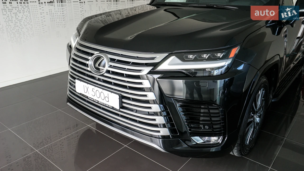 Lexus-16