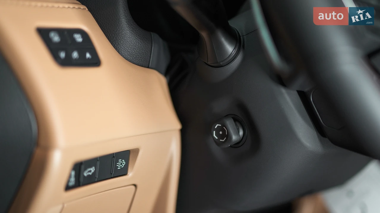 Lexus-14