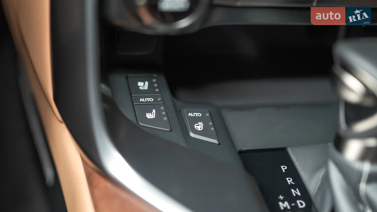 Lexus-21