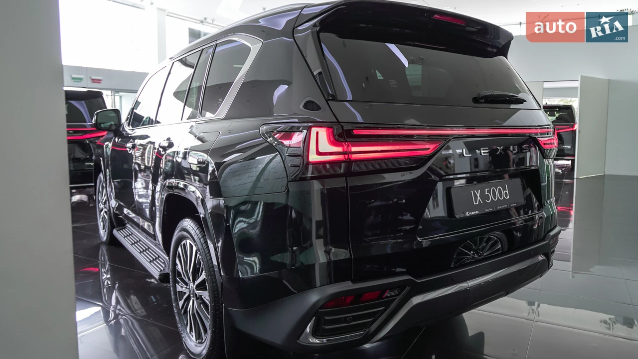 Lexus-8
