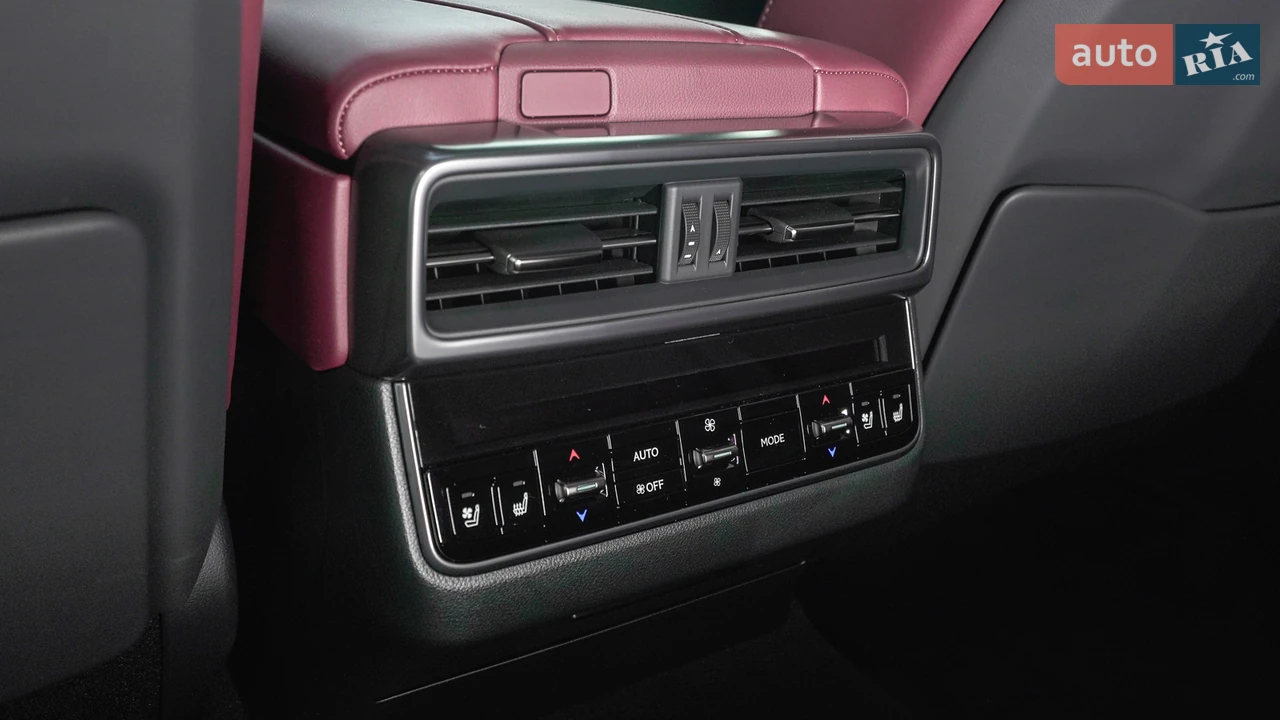 Lexus-14
